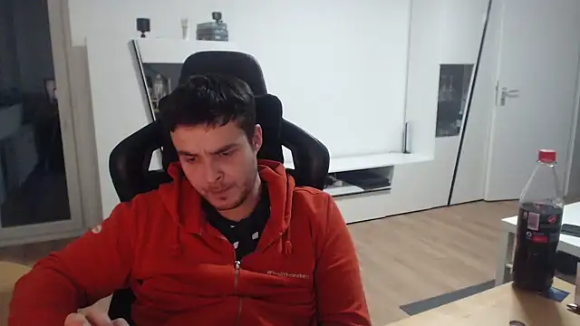 Snapshot of SharkLuigi chatting on 12-06-24, 01:51 SharkLuigi online show from 12-06-24, 01:51