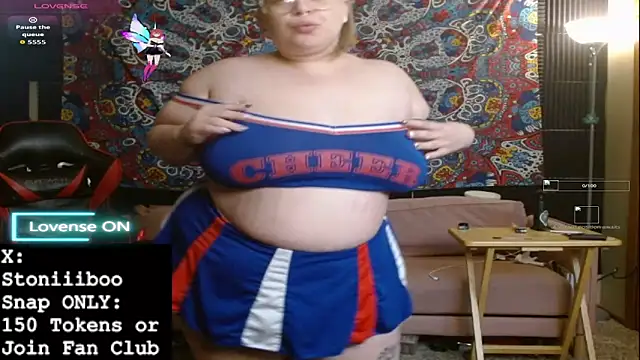 Stoniiiboo online show from 11-05-25, 01:22