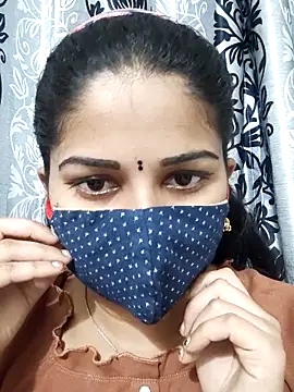 Snapshot of Angleannie chatting on 09-11-25, 02:39 Angleannie online show from 09-11-25, 02:39