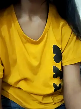Snapshot of Kumkum_36 chatting on 02-13-25, 08:27 Kumkum 36 online show from 02-13-25, 08:27