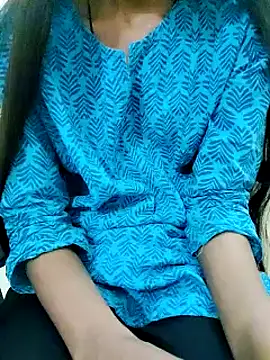 Snapshot of Kumkum_36 chatting on 03-07-25, 11:07 Kumkum 36 online show from 03-07-25, 11:07