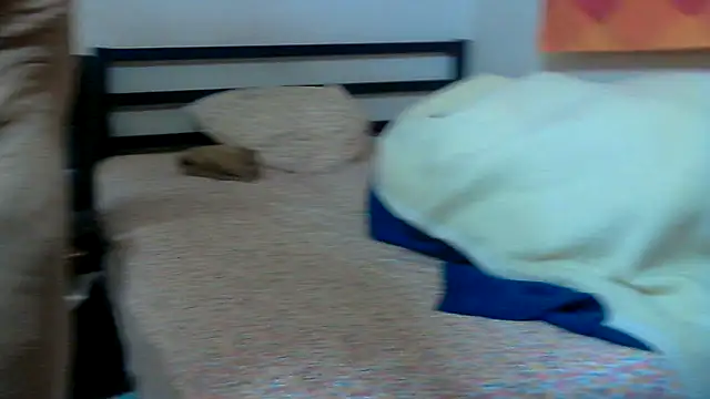 Snapshot of jamietbackcockslut chatting on 03-21-25, 04:29 jamietbackcockslut online show from 03-21-25, 04:29