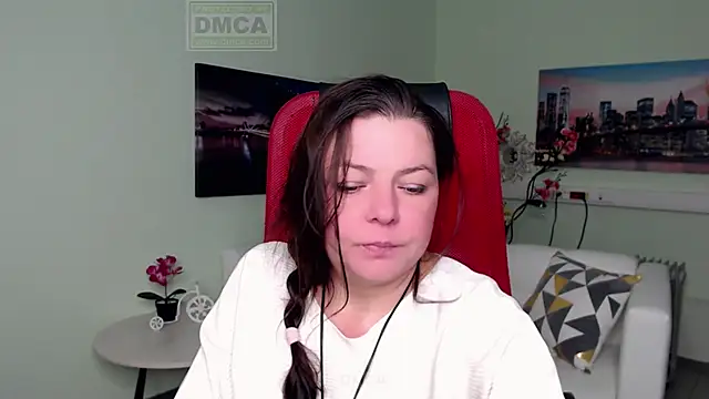 Lily flower7 online show from 12-05-25, 05:05