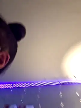 Snapshot of samone9 chatting on 02-23-25, 03:45 samone9 online show from 02-23-25, 03:45