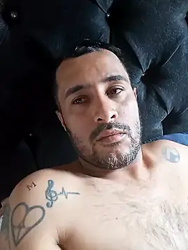 Snapshot of Vixxxvar chatting on 09-17-25, 12:34 Vixxxvar online show from 09-17-25, 12:34