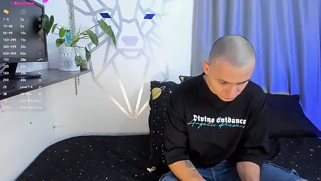 Aron-santoro online show from 01-15-25, 03:43