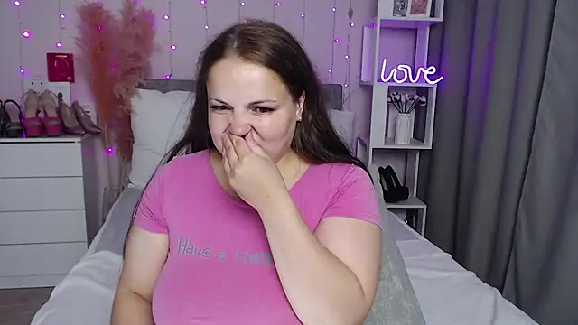 Crazyy girl  online show from 06-20-26, 07:00
