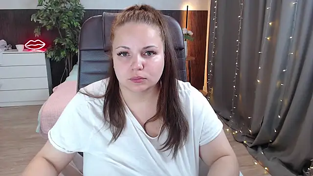Crazyy girl  online show from 06-21-26, 04:37