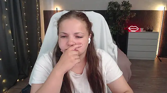 Crazyy girl  online show from 07-07-26, 06:58