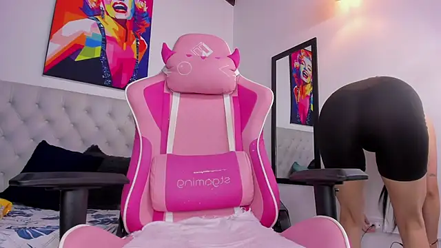 KristalFoxx online show from 11-25-25, 03:12