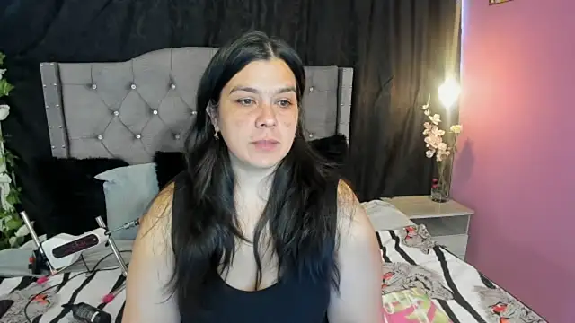 martina foxy  online show from 03-02-25, 12:32