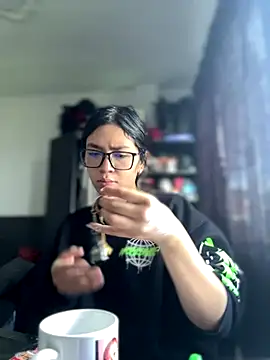 Mila Morgan online show from 11-28-25, 02:53