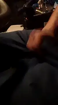 Snapshot of TuBandi2 chatting on 02-14-25, 04:26 TuBandi2 online show from 02-14-25, 04:26