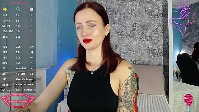 ElisaJane online show from 10-21-25, 08:53