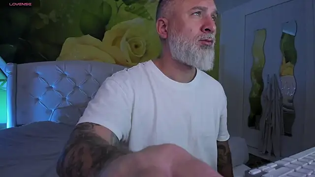 BlowMyXXL online show from 01-18-26, 10:52