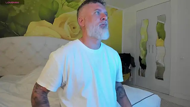 BlowMyXXL online show from 03-20-26, 04:12