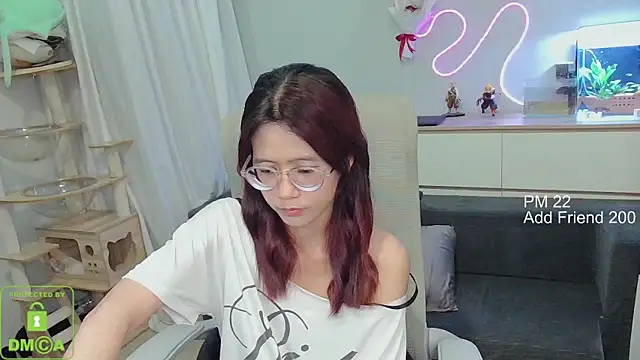 Snapshot of littlemiilk chatting on 05-18-26, 08:31 littlemiilk online show from 05-18-26, 08:31