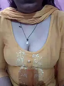 Snapshot of Cute_nidhi chatting on 12-08-24, 05:07 Cute nidhi online show from 12-08-24, 05:07