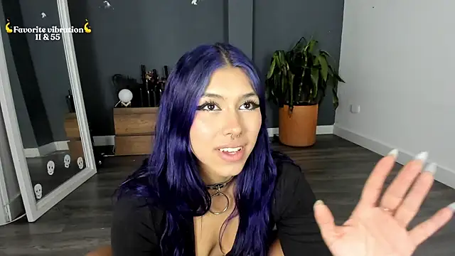 Raven Witch  online show from 05-11-26, 06:05