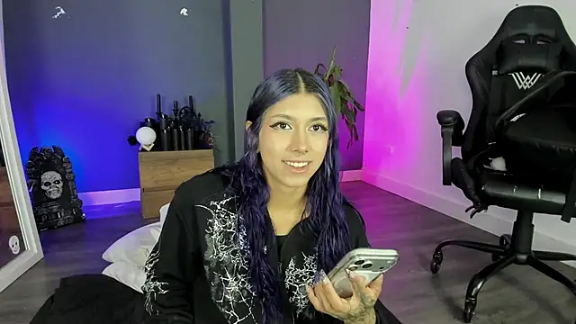 Raven Witch  online show from 06-29-26, 03:34