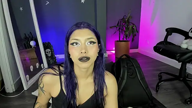 Raven Witch  online show from 07-24-26, 05:44