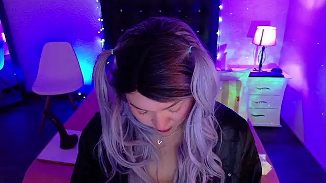 Snapshot of Cuckold_lover69 chatting on 03-21-25, 03:33 Cuckold lover69 online show from 03-21-25, 03:33