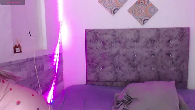 Cuckold lover69 online show from 06-18-26, 02:56