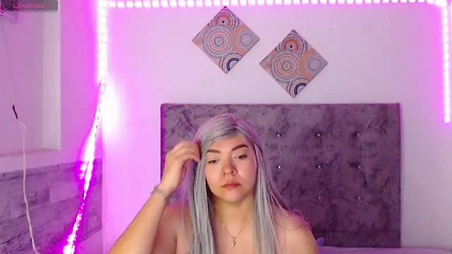 Cuckold lover69 online show from 06-19-26, 03:00