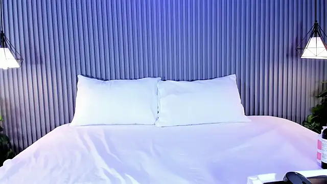 MaluDiaz online show from 11-28-25, 05:48