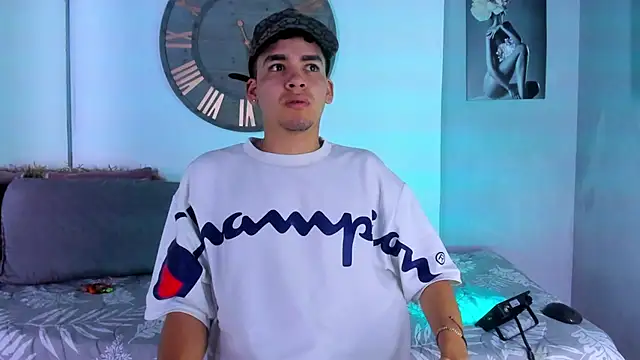 Mike 0233  online show from 01-07-25, 03:35