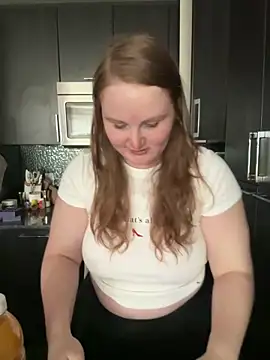 Snapshot of GingerSnap33 chatting on 04-26-26, 12:19 GingerSnap33 online show from 04-26-26, 12:19