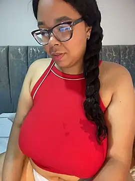 XMara online show from 04-21-26, 03:07