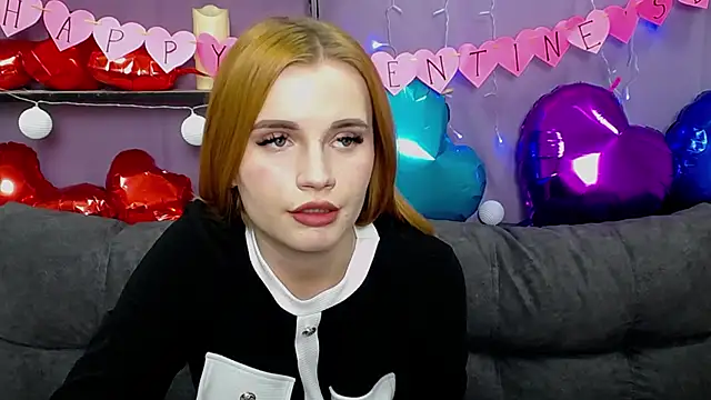 Snapshot of MargaritaKiss chatting on 02-06-25, 11:15 MargaritaKiss online show from 02-06-25, 11:15