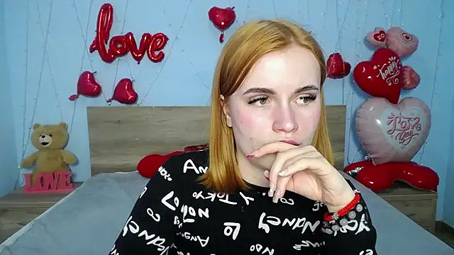 Snapshot of MargaritaKiss chatting on 02-25-25, 11:33 MargaritaKiss online show from 02-25-25, 11:33