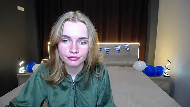 Snapshot of MargaritaKiss chatting on 09-22-25, 07:27 MargaritaKiss online show from 09-22-25, 07:27