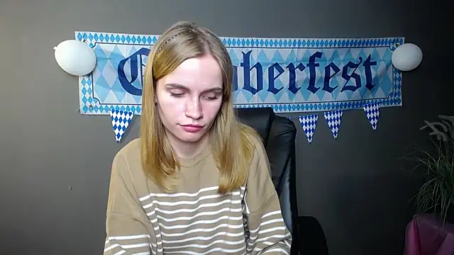 Snapshot of MargaritaKiss chatting on 10-12-25, 07:02 MargaritaKiss online show from 10-12-25, 07:02