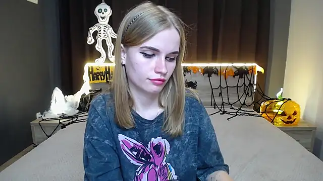 Snapshot of MargaritaKiss chatting on 10-16-25, 07:15 MargaritaKiss online show from 10-16-25, 07:15