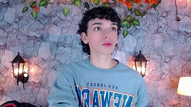 SexyJuliii21 online show from 01-12-25, 03:39