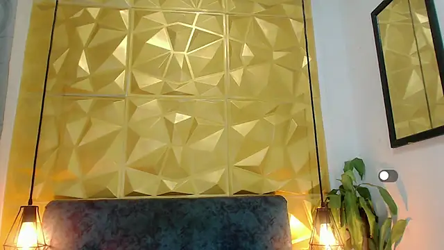 SexyJuliii21 online show from 02-06-25, 05:25