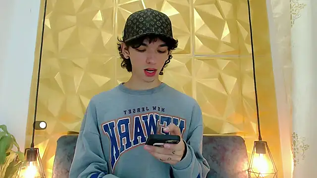 SexyJuliii21 online show from 03-07-25, 09:51