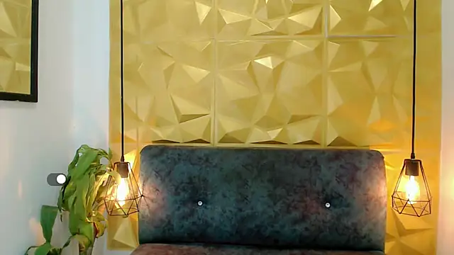 SexyJuliii21 online show from 03-11-25, 02:32