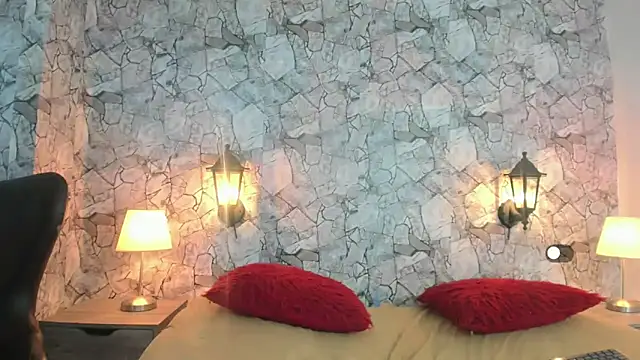 Snapshot of SexyJuliii21 chatting on 03-13-25, 05:33 SexyJuliii21 online show from 03-13-25, 05:33