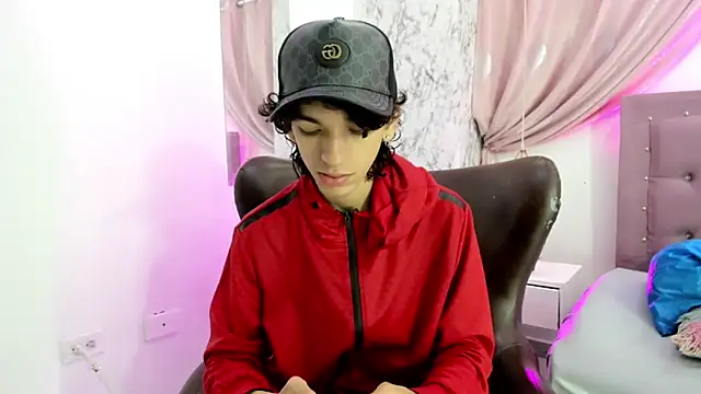 Snapshot of SexyJuliii21 chatting on 03-16-25, 10:20 SexyJuliii21 online show from 03-16-25, 10:20