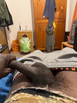 Snapshot of bigblackdick8inc chatting on 12-01-25, 03:55 bigblackdick8inc online show from 12-01-25, 03:55