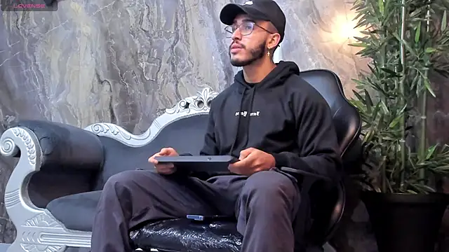 Liam Kleiin online show from 02-17-25, 11:44