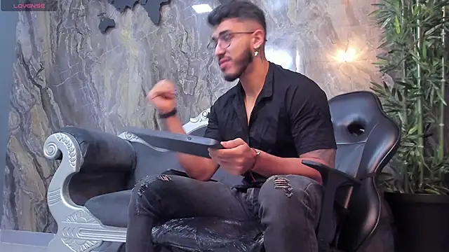 Liam Kleiin online show from 03-08-25, 11:37