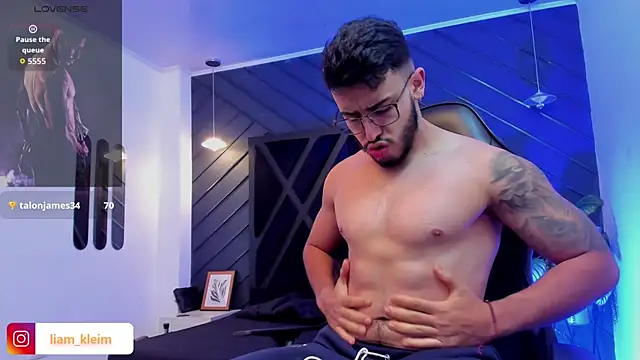 Liam Kleiin online show from 11-21-25, 11:20