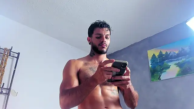 Snapshot of JuanBlade chatting on 05-10-26, 06:29 JuanBlade online show from 05-10-26, 06:29