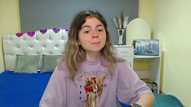 TinaRedly online show from 09-08-25, 05:45