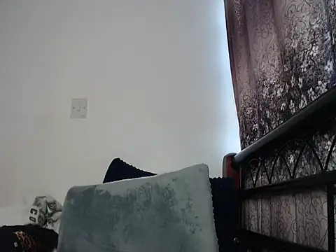 Snapshot of Whimsicalwillow chatting on 06-22-26, 11:07 Whimsicalwillow online show from 06-22-26, 11:07